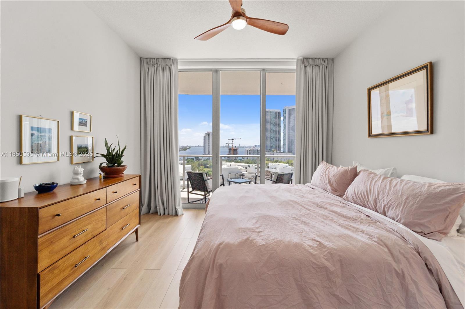 3470 East Coast Avenue, Unit H1514 Miami, FL 33137 - Photo 4 of 35