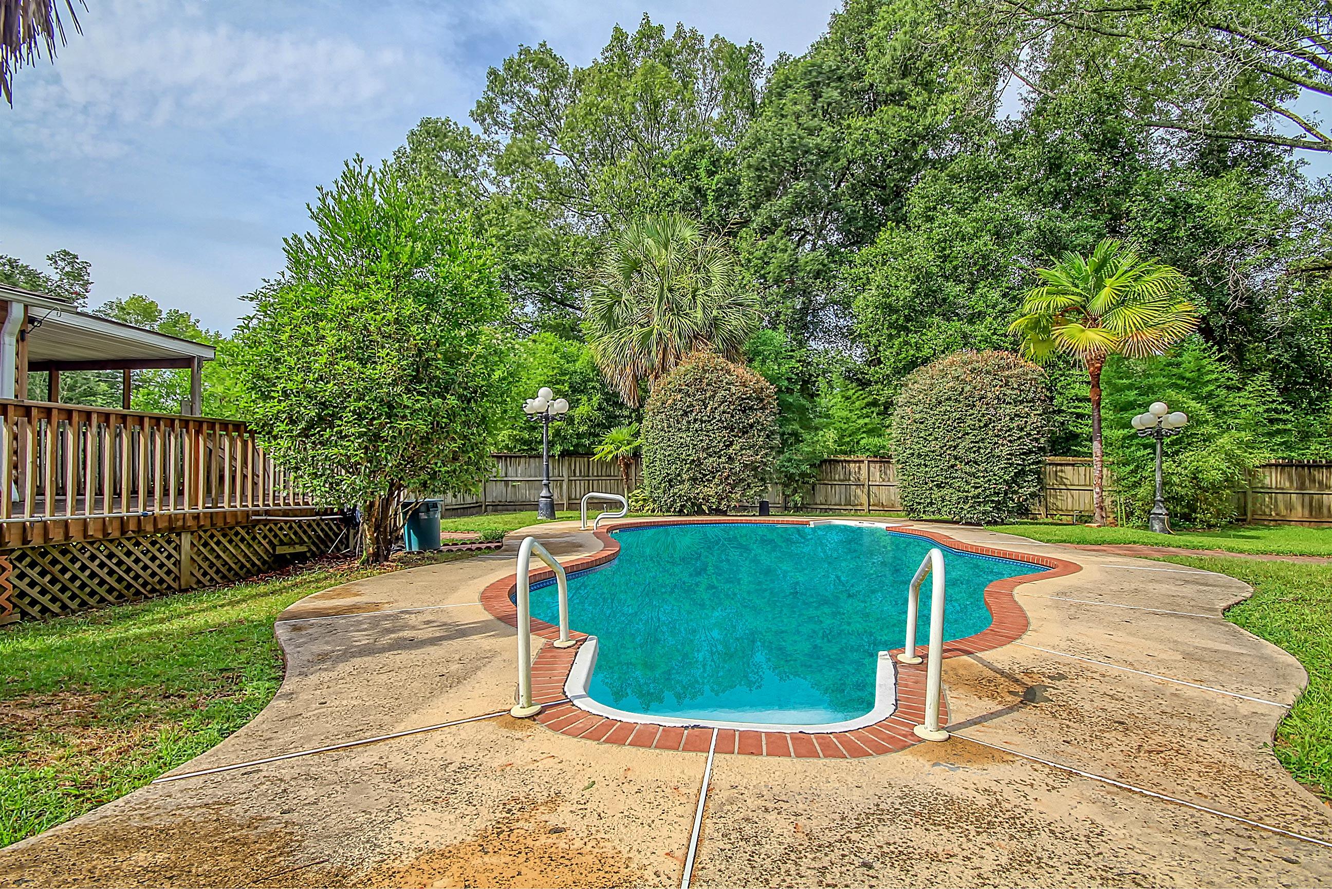 1386 State Rd S-8-449 Summerville, SC 29486 - Photo 30 of 32 Pool_Area_Landscape