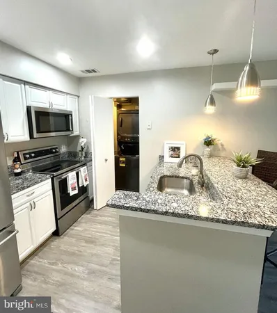 $2,000 | 7604 A Lakeside Village Drive, Falls Church, VA 22042