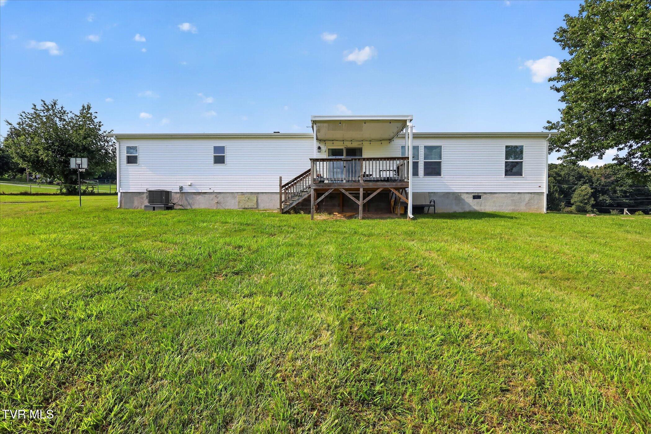 110 Maxine Road Fall Branch, TN 37656 - Photo 32 of 38 32-110-Maxine-Rd-WindowStill-Photography