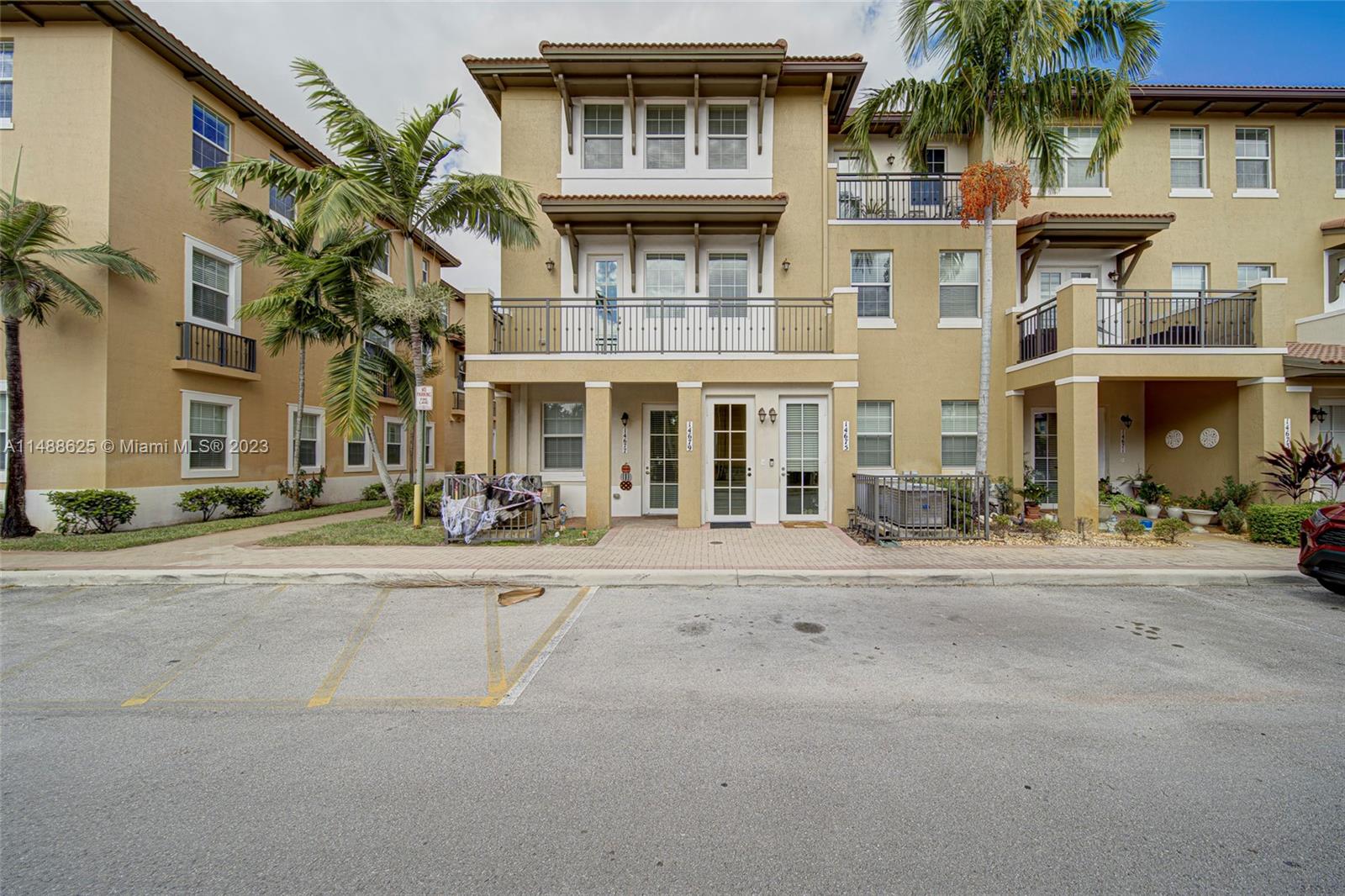 14679 Southwest 9th Street, Unit 1801 Pembroke Pines, FL 33027 - Photo 1 of 26