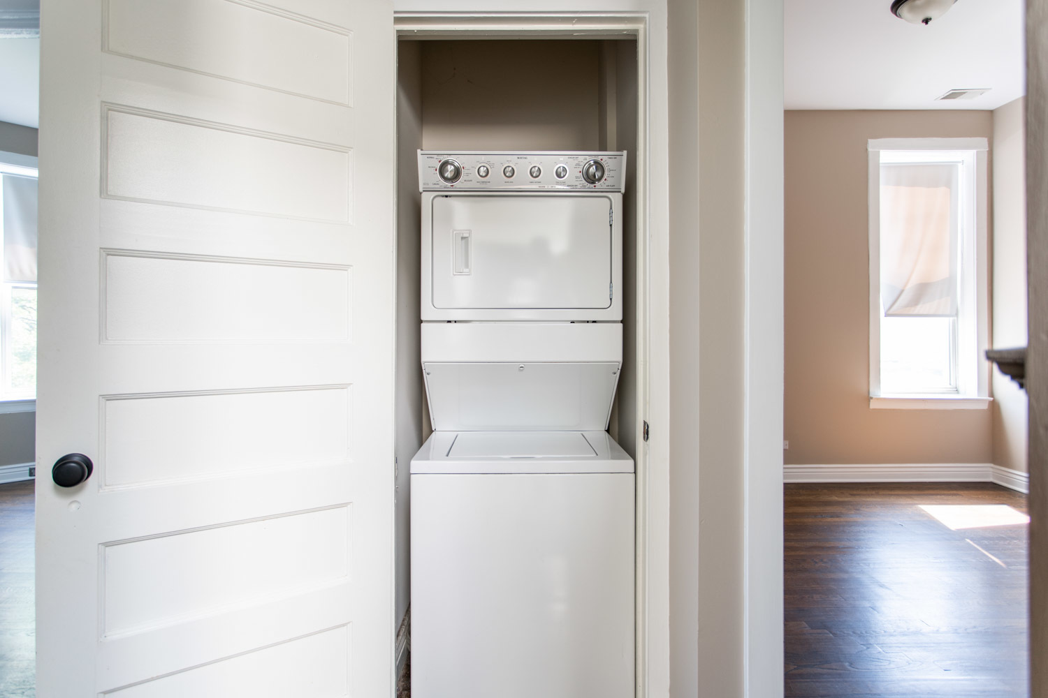 1525 West Addison Street, Unit 3 Chicago, IL 60613 - Photo 8 of 32
