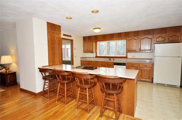 178 Silver Hill Road Concord, MA 01742 - Photo 4 of 21 Gallery Image 4