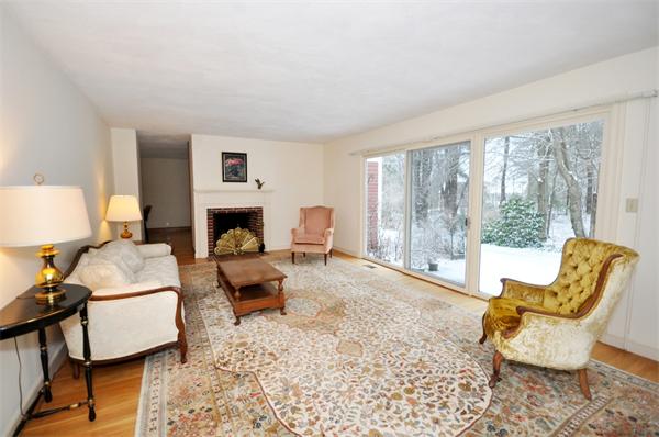 178 Silver Hill Road Concord, MA 01742 - Photo 5 of 21 Gallery Image 5