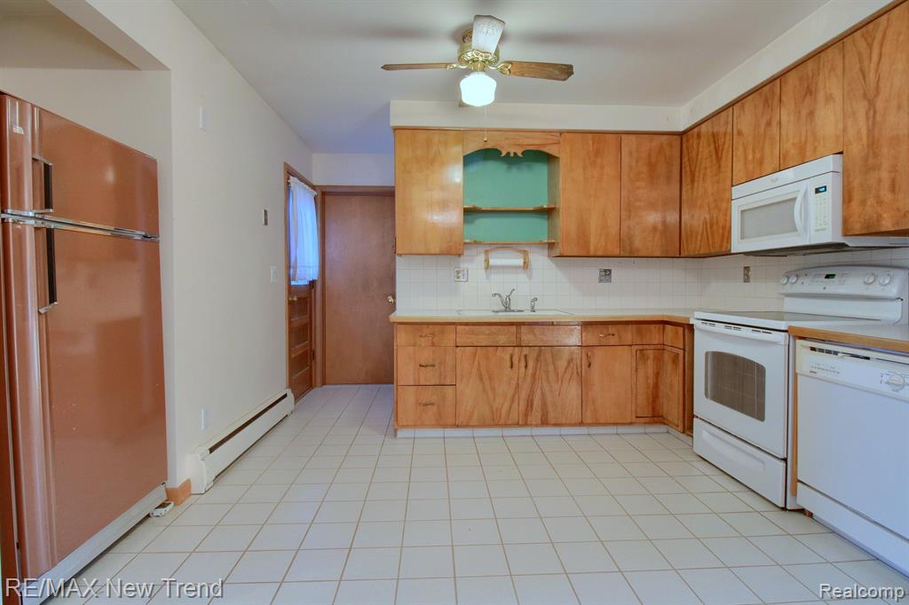 95 Chilson Road Howell, MI 48843 - Photo 8 of 30