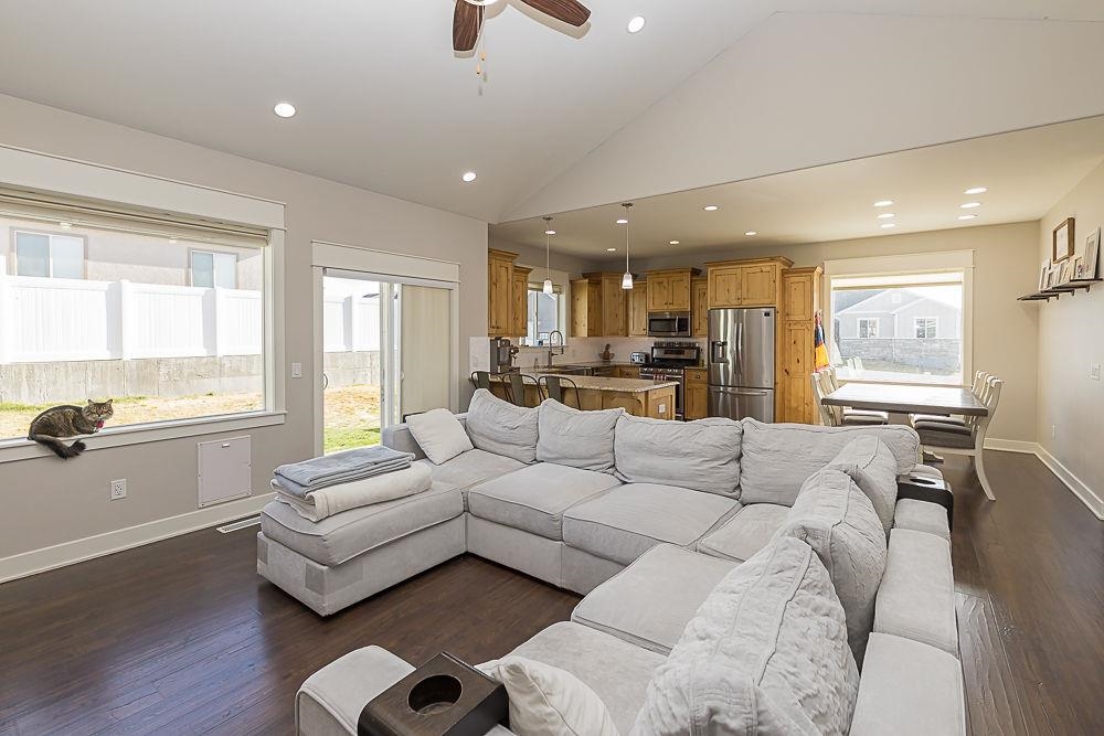 3239 Sphinx Way Rock Springs, WY 82901 - Photo 5 of 41