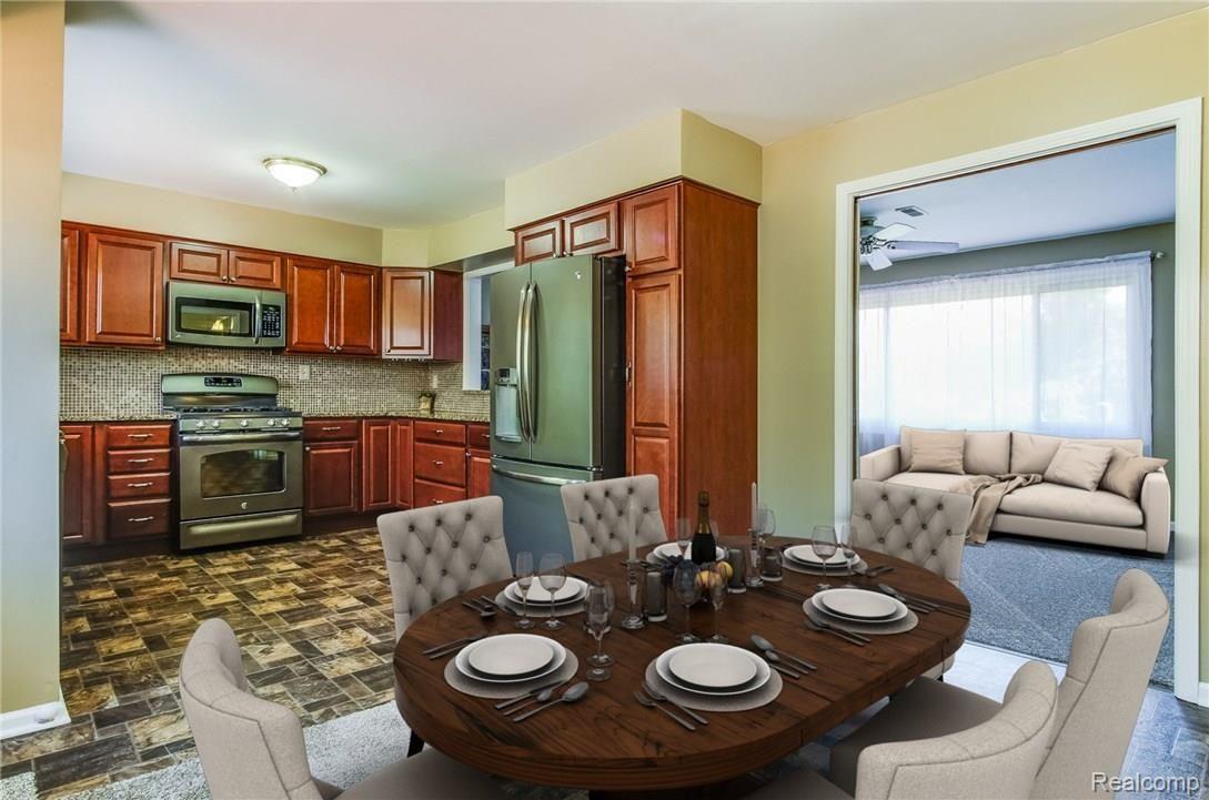 4719 Eagle Road Highland, MI 48356 - Photo 5 of 26 5.jpg