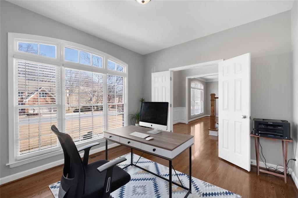 190 Red Hawk Trail Alpharetta, GA 30022 - Photo 13 of 48