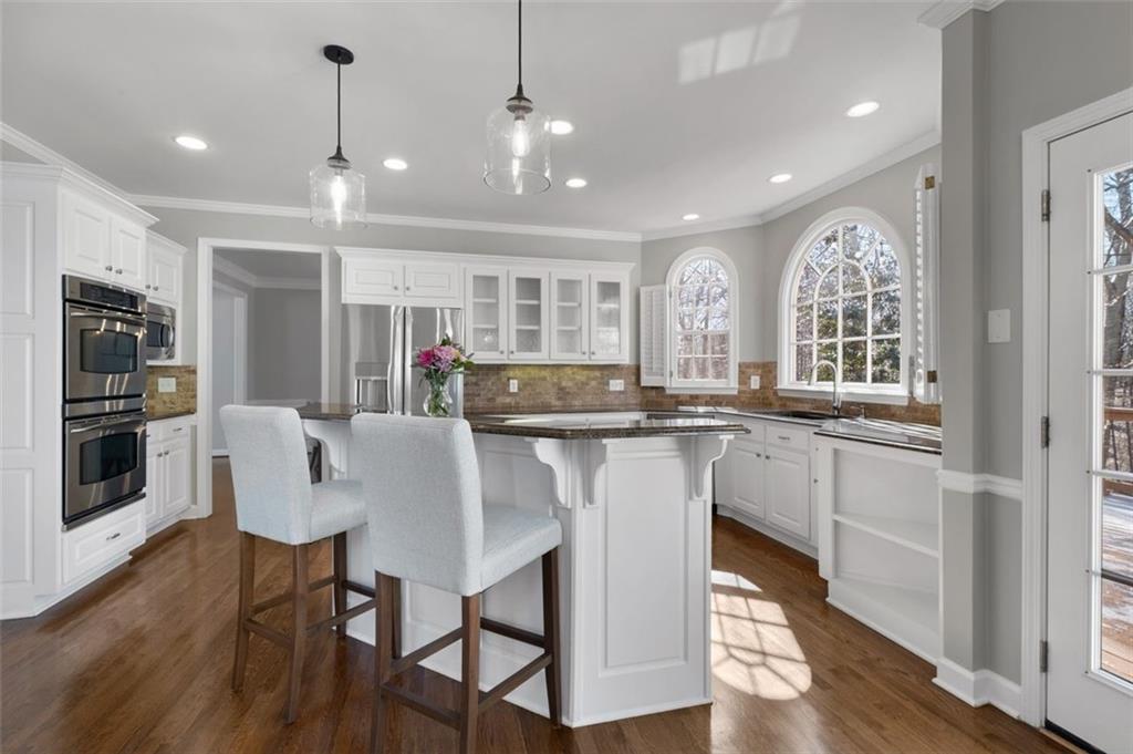 190 Red Hawk Trail Alpharetta, GA 30022 - Photo 3 of 48