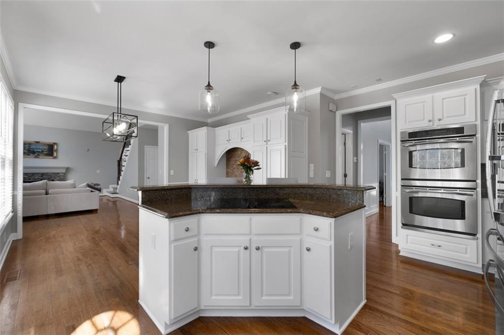 190 Red Hawk Trail Alpharetta, GA 30022 - Photo 4 of 48