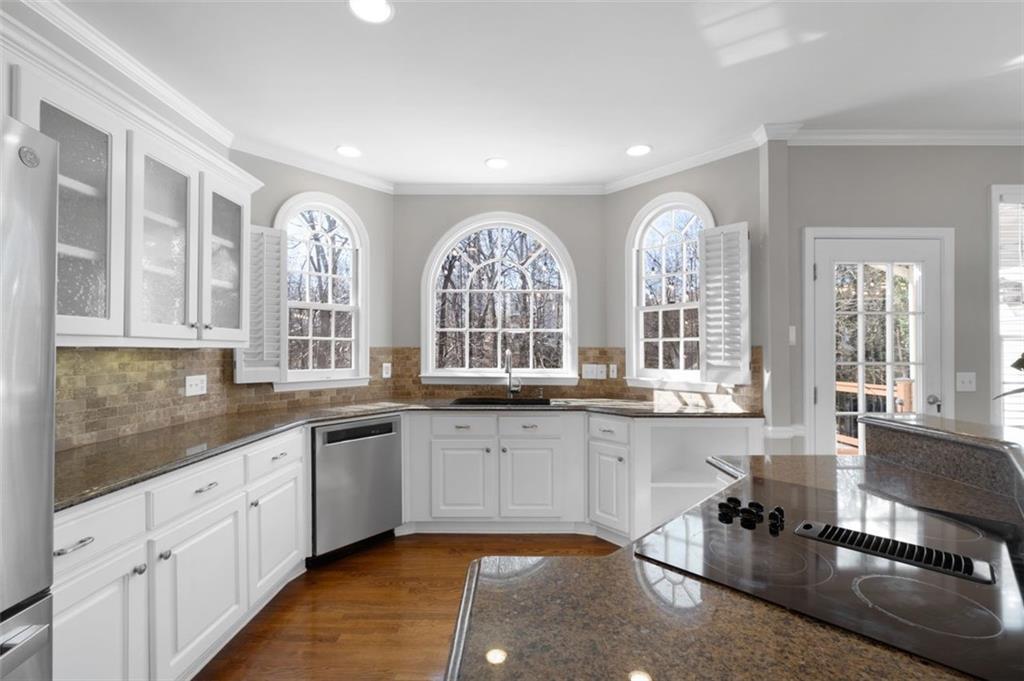 190 Red Hawk Trail Alpharetta, GA 30022 - Photo 6 of 48