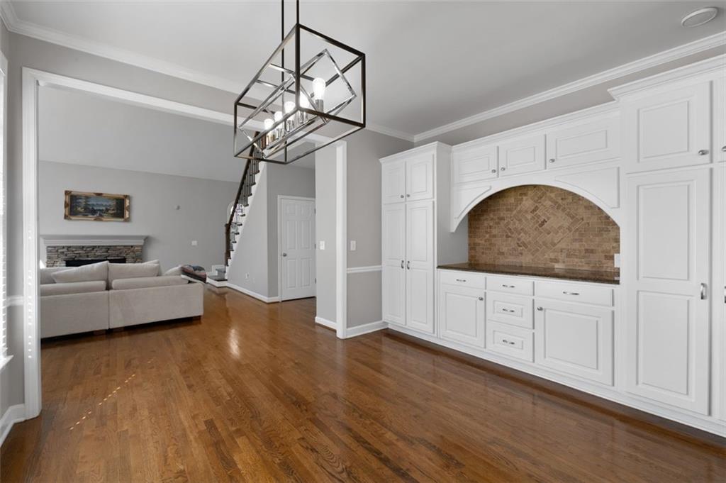 190 Red Hawk Trail Alpharetta, GA 30022 - Photo 7 of 48