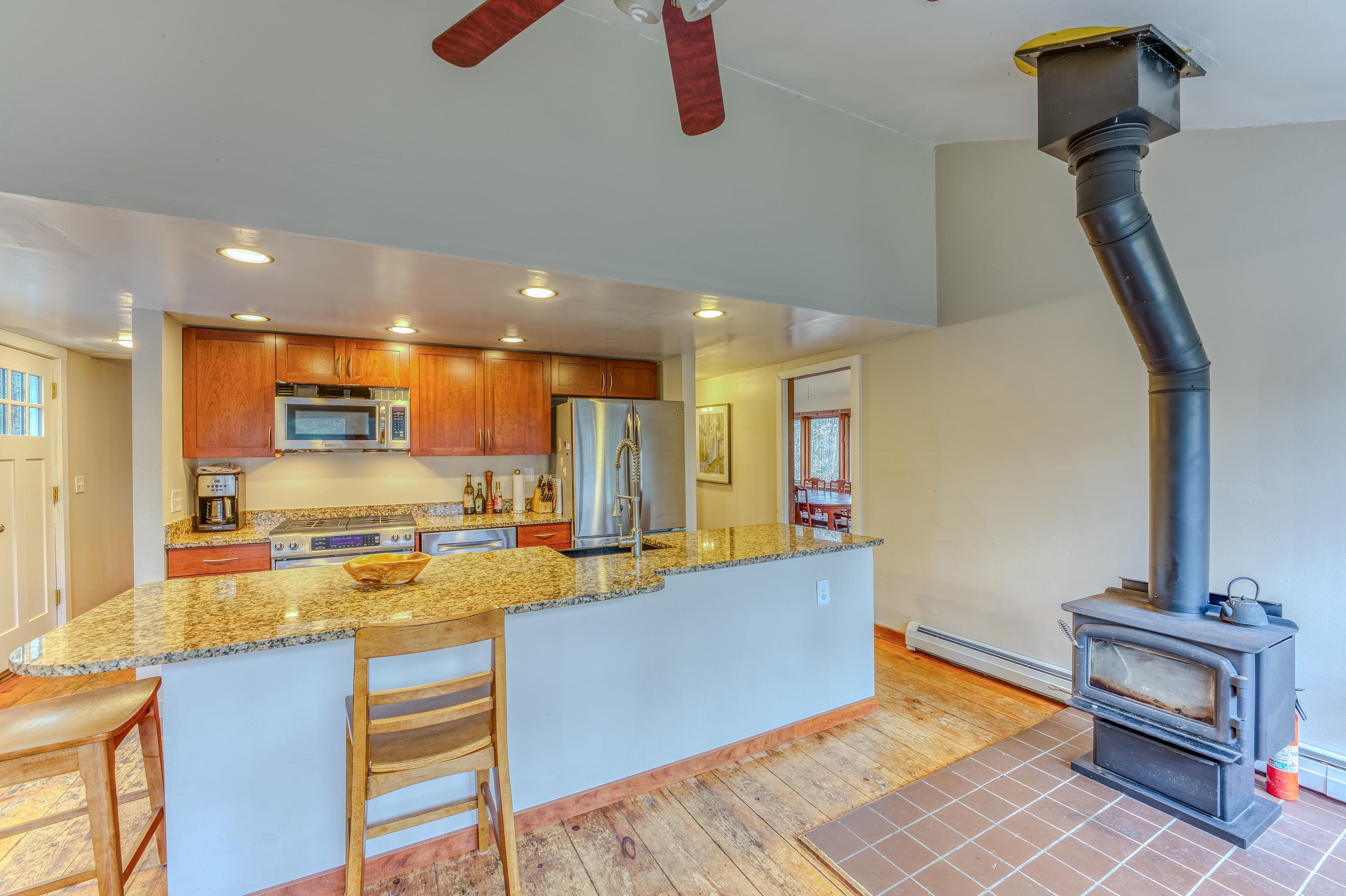 62 Belabachi Road Bethlehem, NH 03574 - Photo 7 of 53