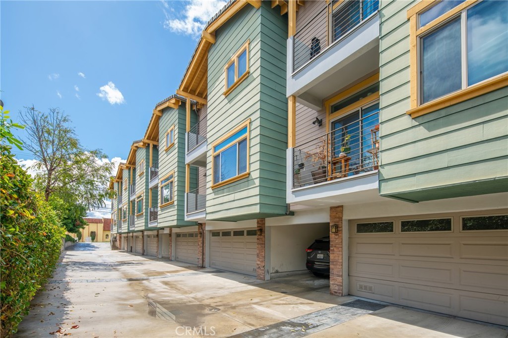 825 West Duarte Road, Unit C Monrovia, CA 91016 - Photo 1 of 22 Gallery Image 1