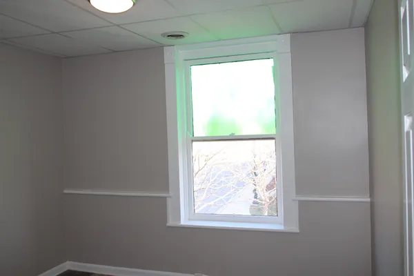 $1,235 | 119 West Court Square, Unit 3, McMinnville, TN 37110