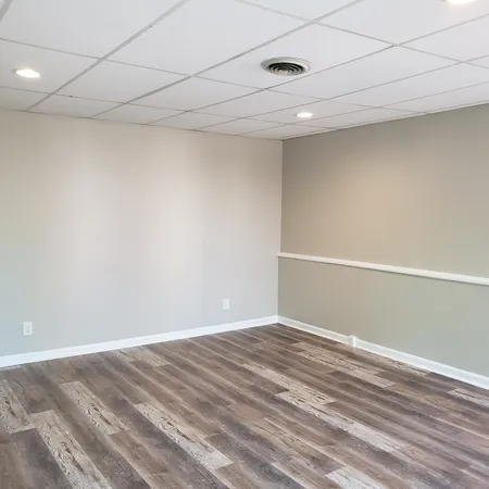 $1,235 | 119 West Court Square, Unit 3, McMinnville, TN 37110
