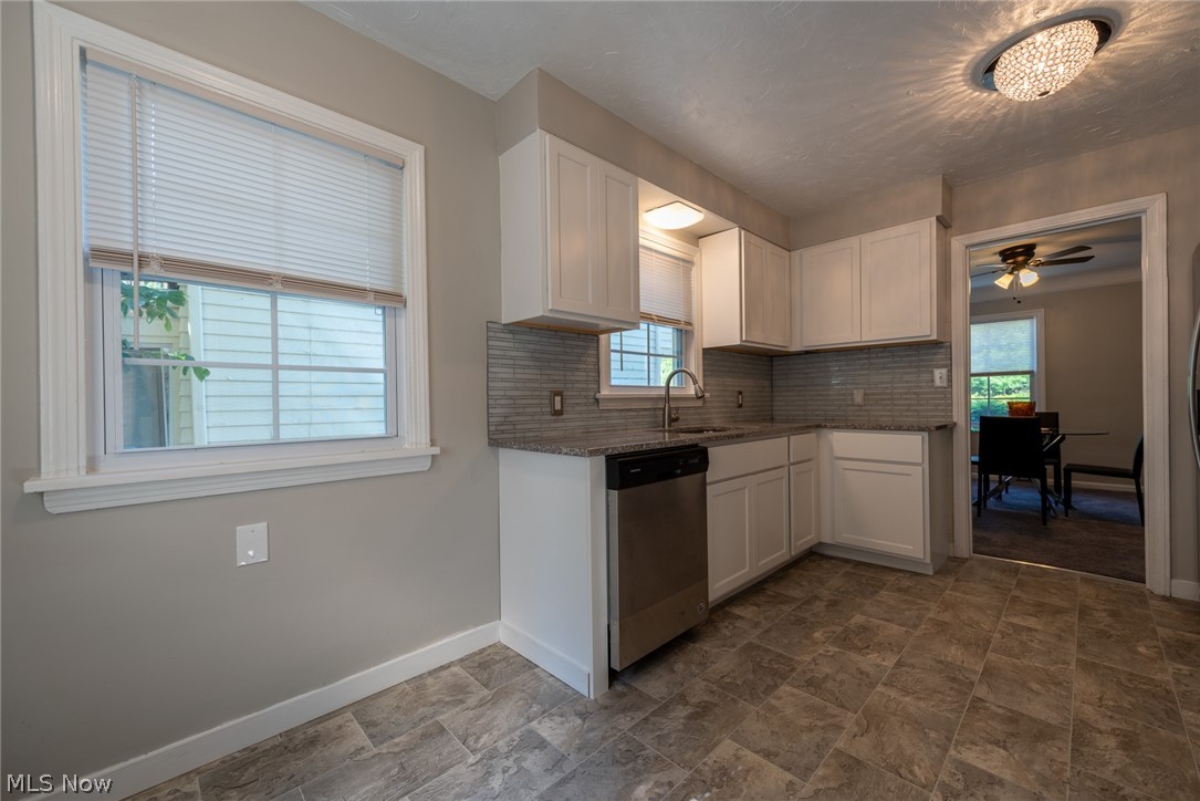 1112 Woodview Road Cleveland Heights, OH 44121 - Photo 13 of 35