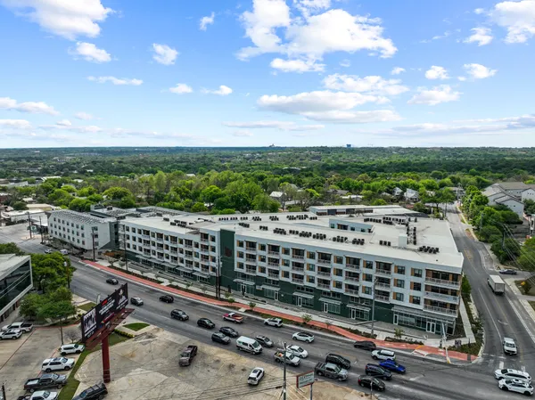 $4,000 | 2323 South Lamar Boulevard, Unit 505, Austin, TX 78704