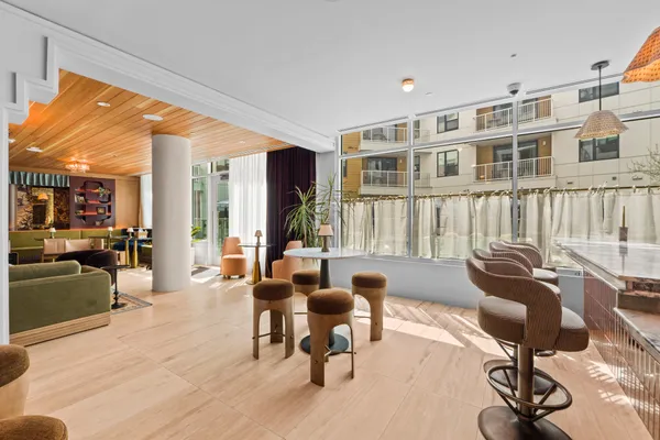 $4,000 | 2323 South Lamar Boulevard, Unit 505, Austin, TX 78704