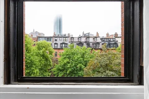 $925,000 | 133 Marlborough Street, Unit 7, Boston, MA 02116