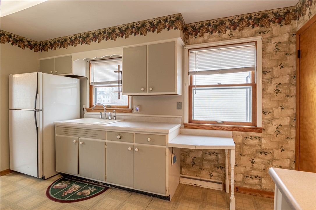3 East Pepperidge Court Decatur, IL 62521 - Photo 8 of 22 Gallery Image 8