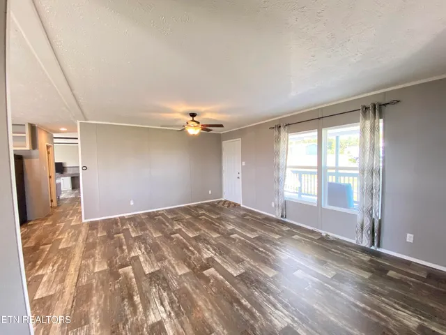 $299,900 | 671 Towers Drive, Dandridge, TN 37725