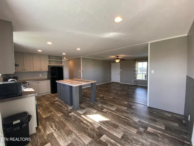 $299,900 | 671 Towers Drive, Dandridge, TN 37725