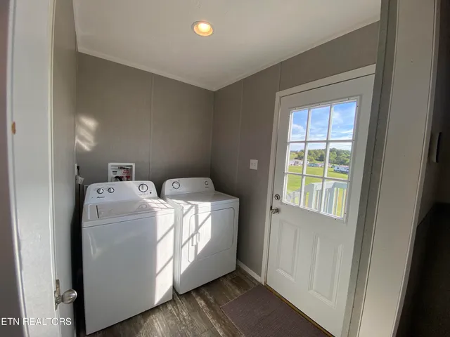 $299,900 | 671 Towers Drive, Dandridge, TN 37725