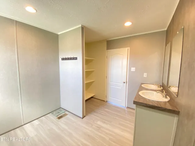 $299,900 | 671 Towers Drive, Dandridge, TN 37725