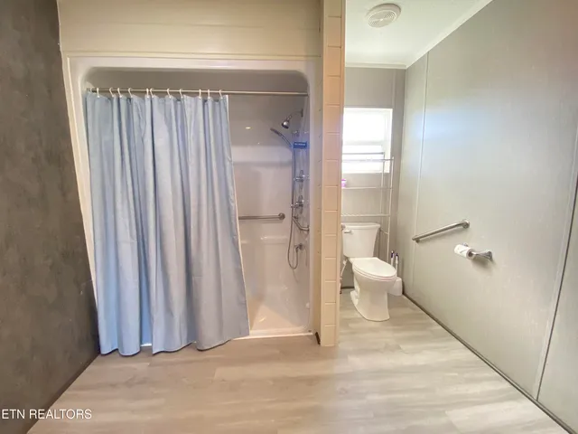 $299,900 | 671 Towers Drive, Dandridge, TN 37725