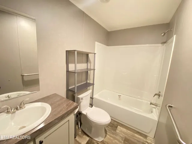 $299,900 | 671 Towers Drive, Dandridge, TN 37725