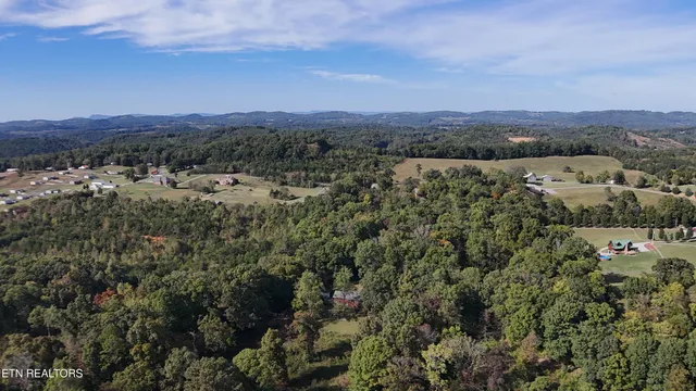 $299,900 | 671 Towers Drive, Dandridge, TN 37725