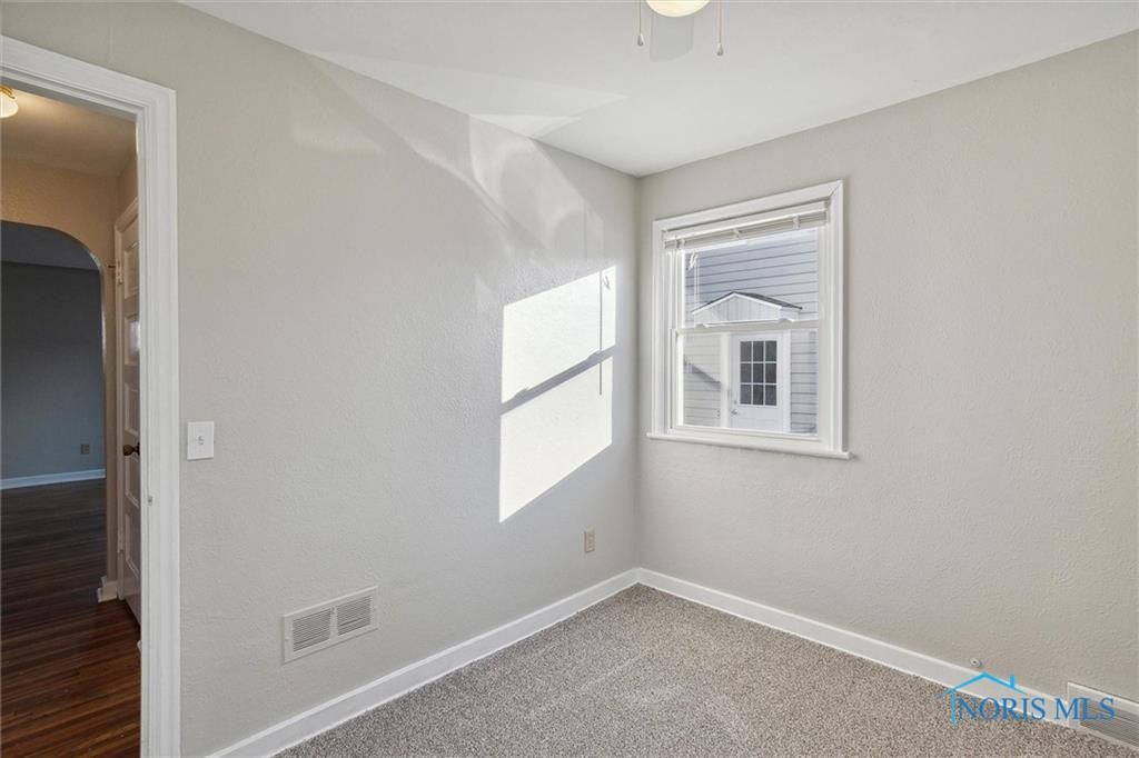 807 Waybridge Road Toledo, OH 43612 - Photo 18 of 32 Gallery Image 18