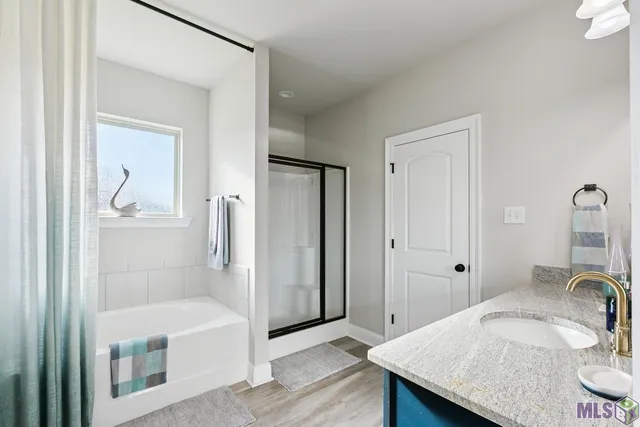 $375,000 | 8898 Dalwood Drive, Denham Springs, LA 70726