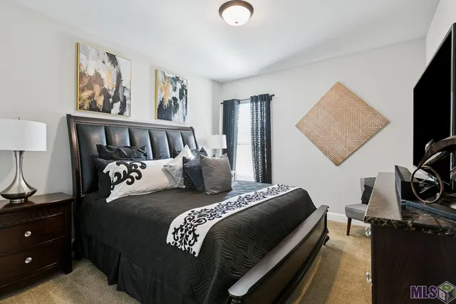 $375,000 | 8898 Dalwood Drive, Denham Springs, LA 70726