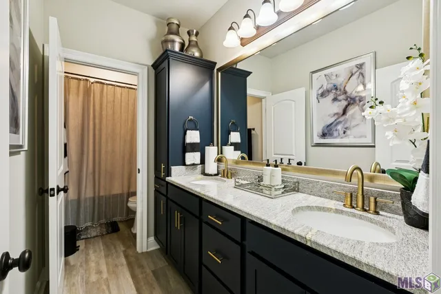 $375,000 | 8898 Dalwood Drive, Denham Springs, LA 70726