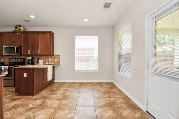 $2,800 | 8627 Sweet Pasture Drive, Tomball, TX 77375