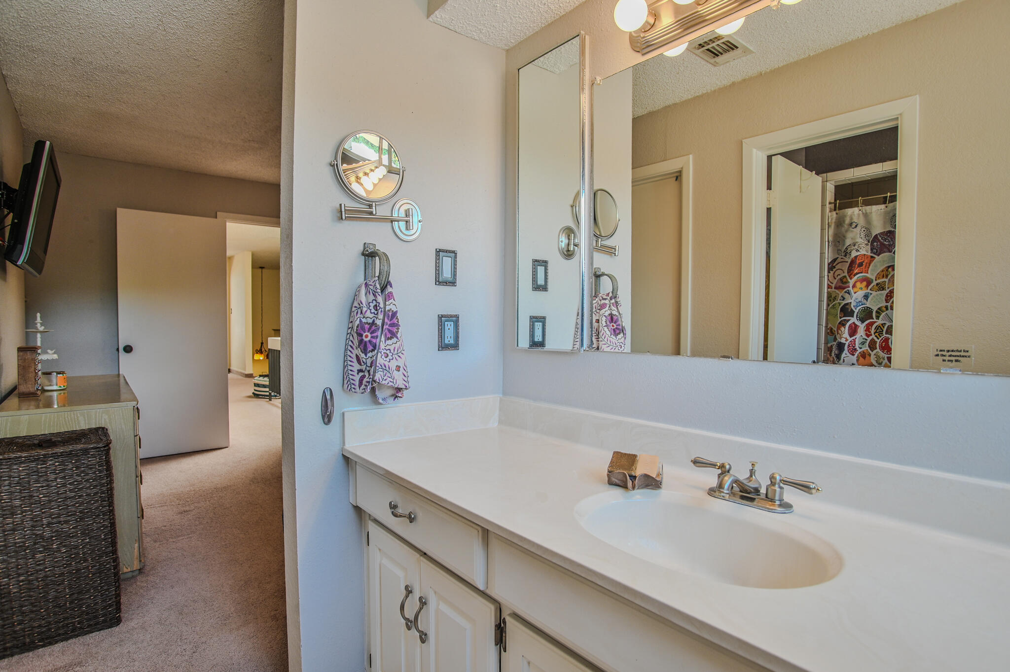 4606 55th Drive, Unit B Lubbock, TX 79414 - Photo 22 of 37 Primary Bathroom