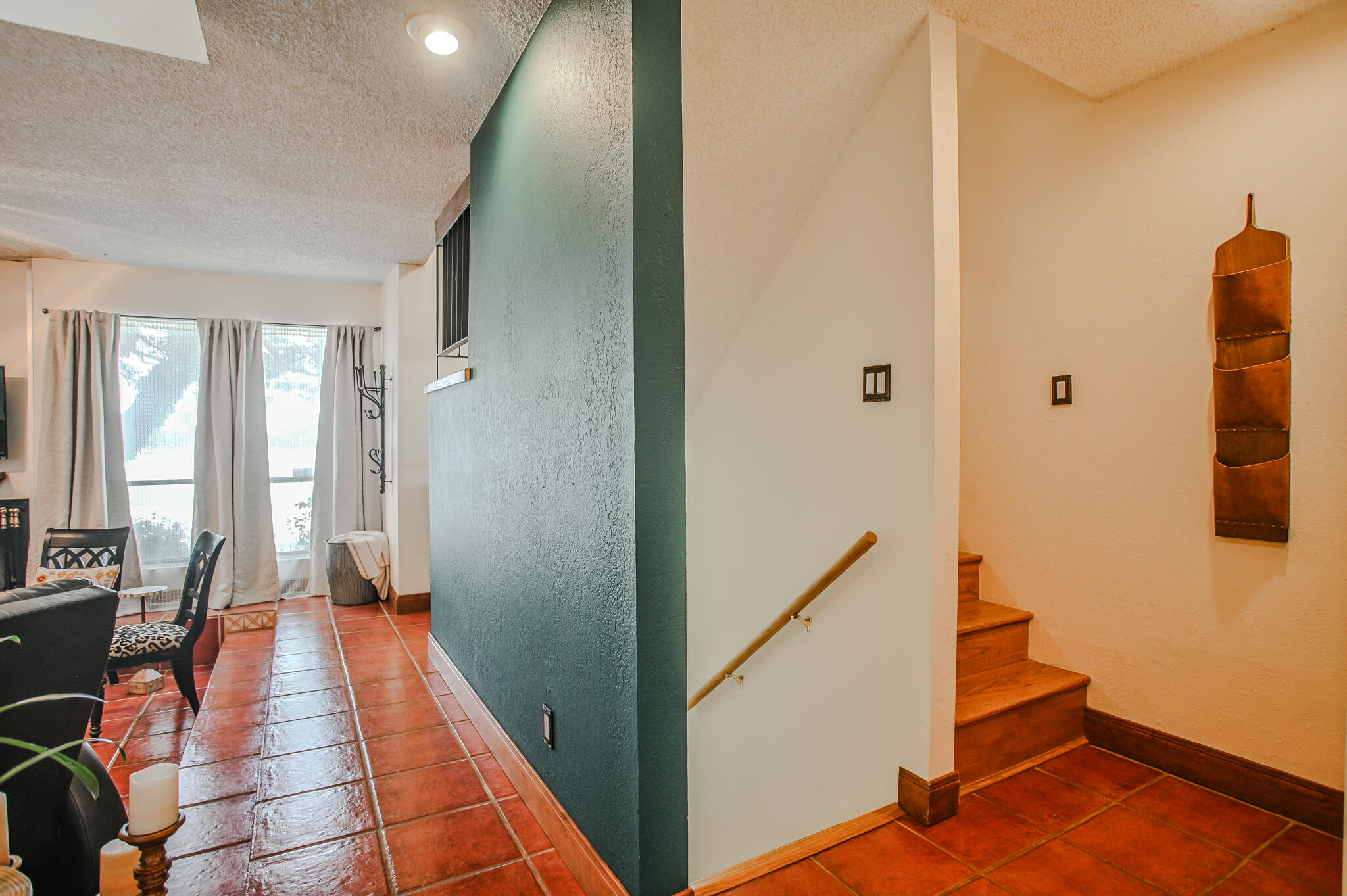 4606 55th Drive, Unit B Lubbock, TX 79414 - Photo 6 of 37 Living Area