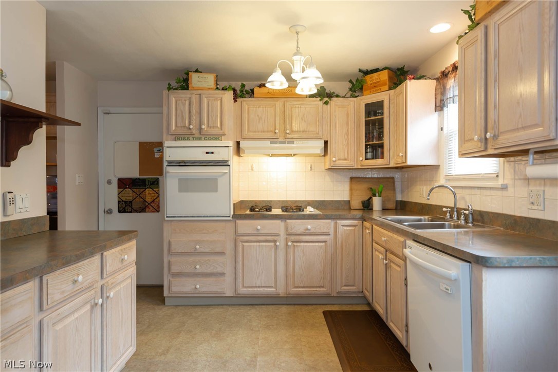 4821 Fairlawn Road Cleveland, OH 44124 - Photo 5 of 20 Gallery Image 5