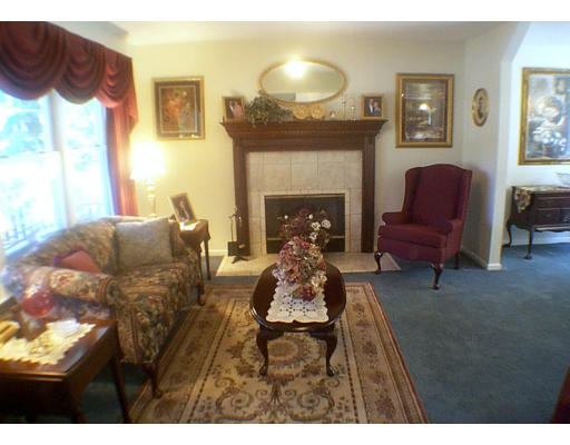 323 Tinkham Road Springfield, MA 01129 - Photo 6 of 10 Gallery Image 6