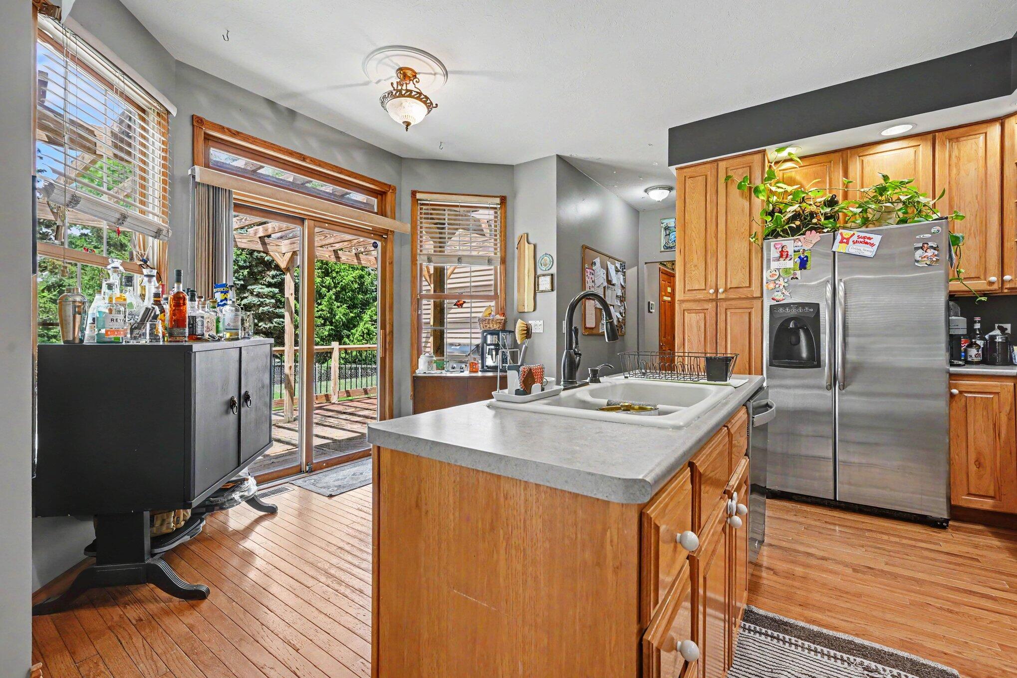 15757 Oakshore Drive Three Rivers, MI 49093 - Photo 4 of 26 008_file_1583