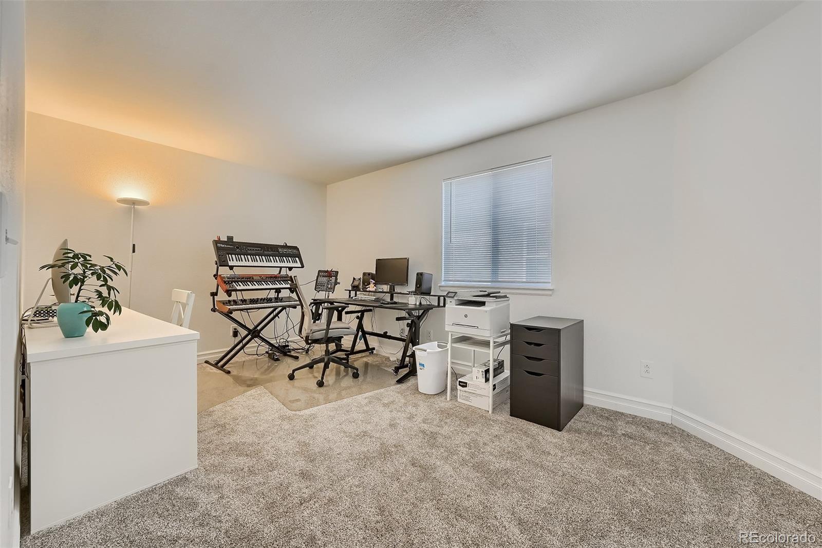 1076 Timbervale Trail Highlands Ranch, CO 80129 - Photo 17 of 29
