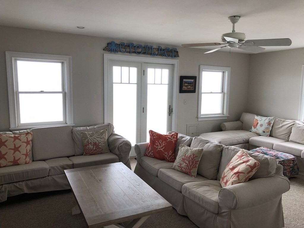 121 Glades Road Scituate, MA 02066 - Photo 5 of 38 Gallery Image 5