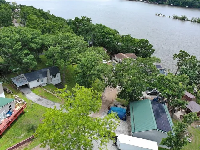 $160,000 | 26279 Waterview Drive, Warsaw, MO 65355