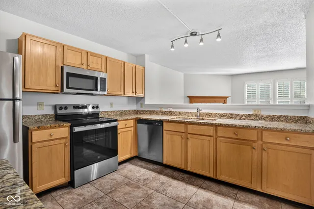 $1,900 | 6666 Black Antler Circle, Indianapolis, IN 46217