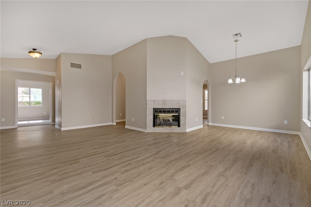 2621 Shakespeare Road Las Vegas, NV 89108 - Photo 8 of 27 Gallery Image 8
