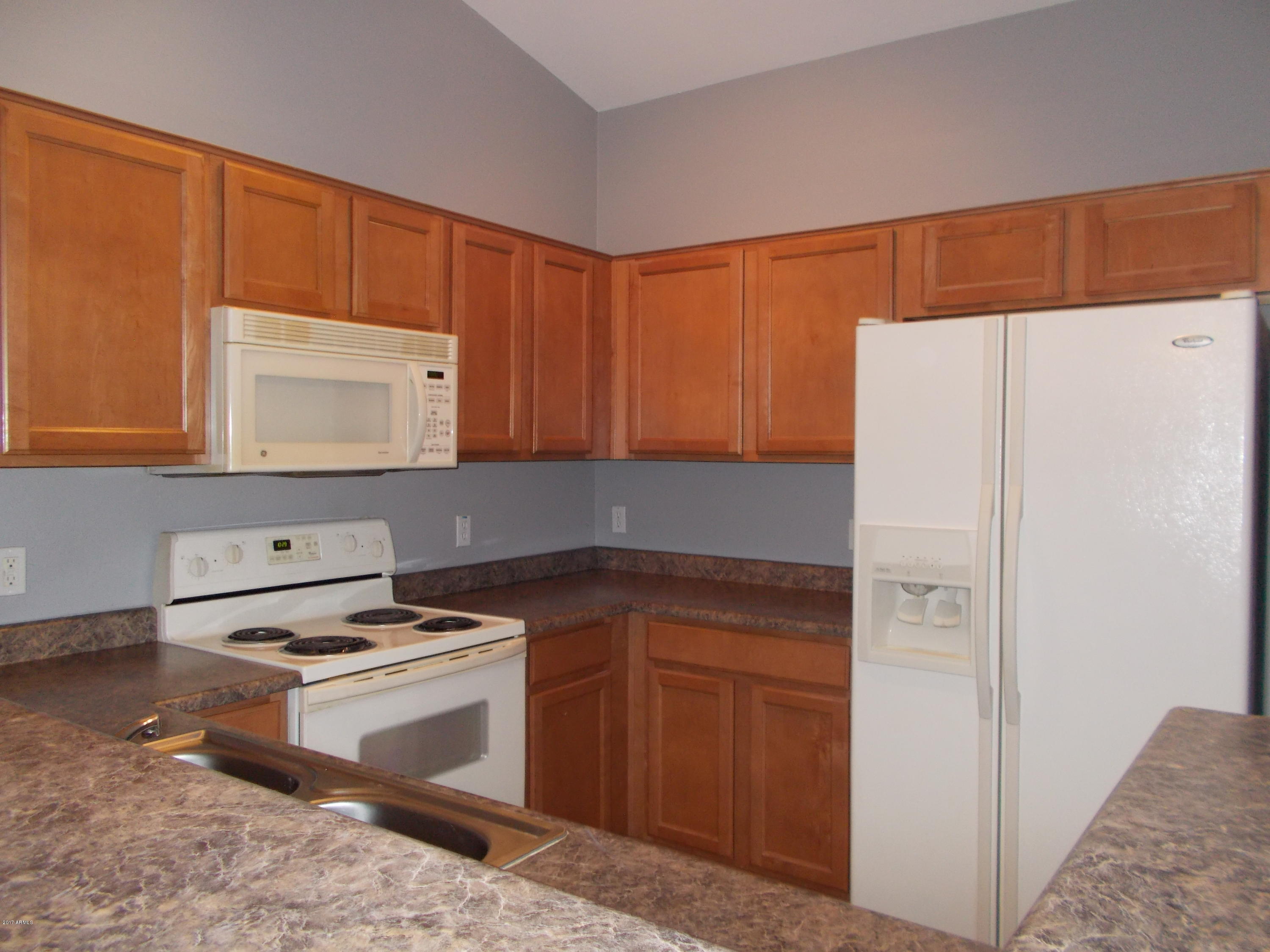 2150 East Bell Road, Unit 1149 Phoenix, AZ 85022 - Photo 20 of 30 KITCHEN