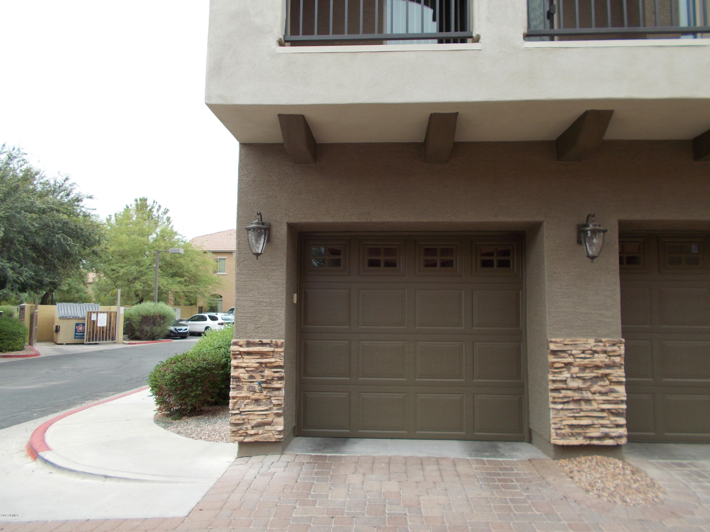 2150 East Bell Road, Unit 1149 Phoenix, AZ 85022 - Photo 8 of 30 PRIVATE GARGE
