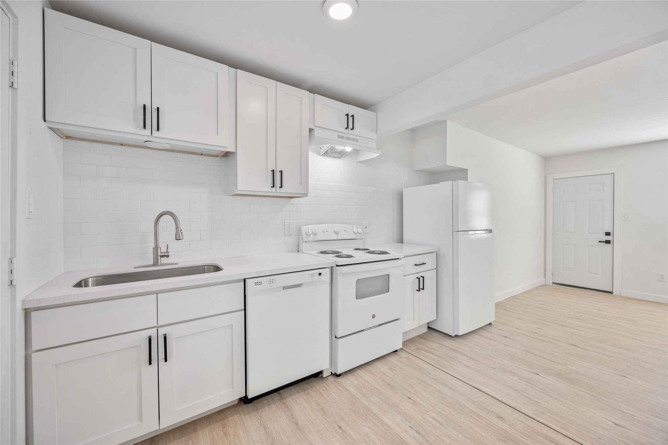 6811 Del Rio Street, Unit 26 Houston, TX 77021 - Photo 1 of 18